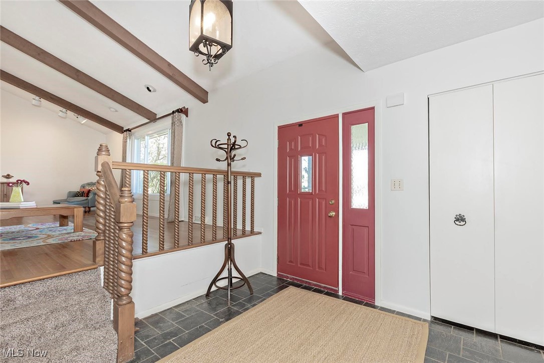 25216 Hazelmere Road Beachwood, OH 44122 - Photo 13 of 40 Gallery Image 13