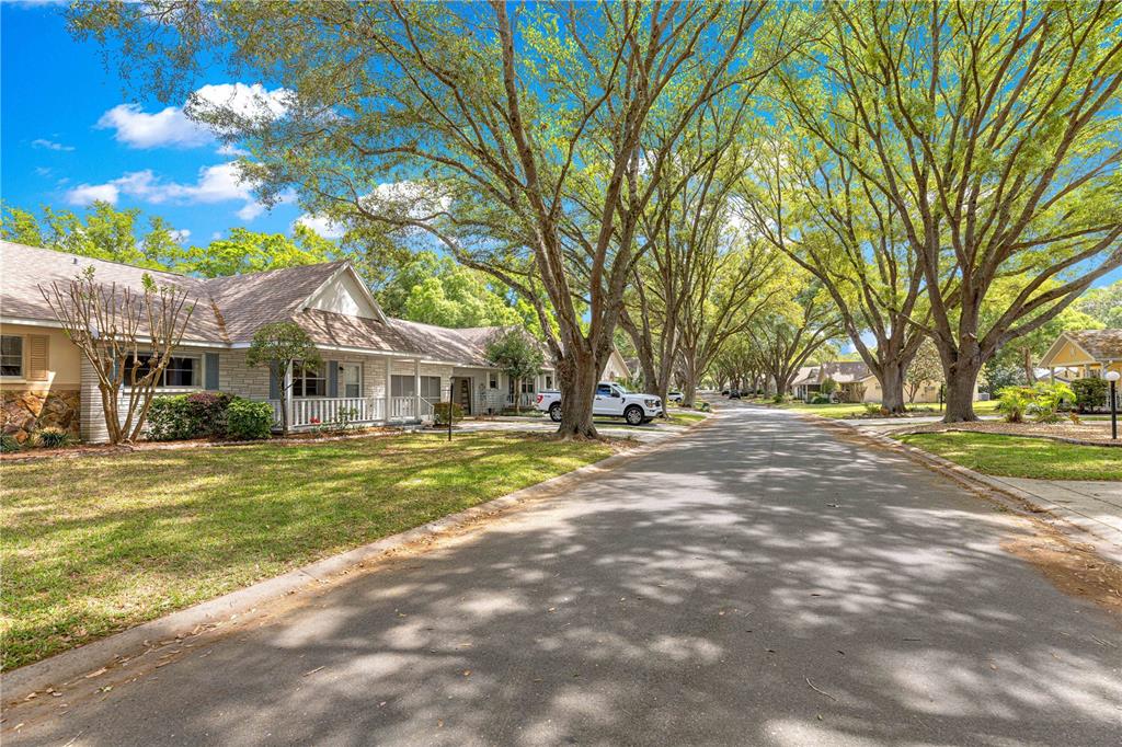 8575 Southwest 90th Lane, Unit C Ocala, FL 34481 - Photo 4 of 27