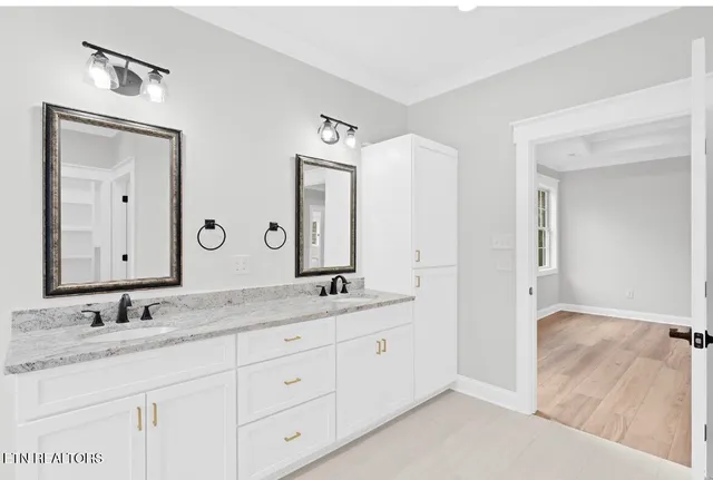 $719,900 | 154 Elokwa Way, Loudon, TN 37774