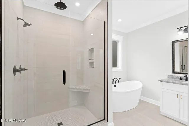 $719,900 | 154 Elokwa Way, Loudon, TN 37774