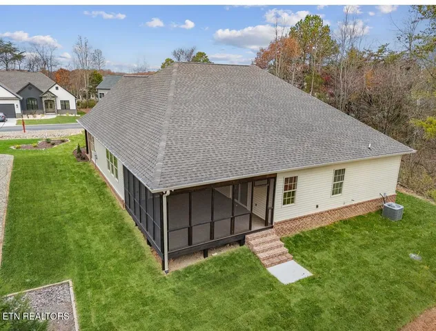 $719,900 | 154 Elokwa Way, Loudon, TN 37774