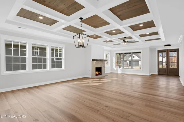 $719,900 | 154 Elokwa Way, Loudon, TN 37774