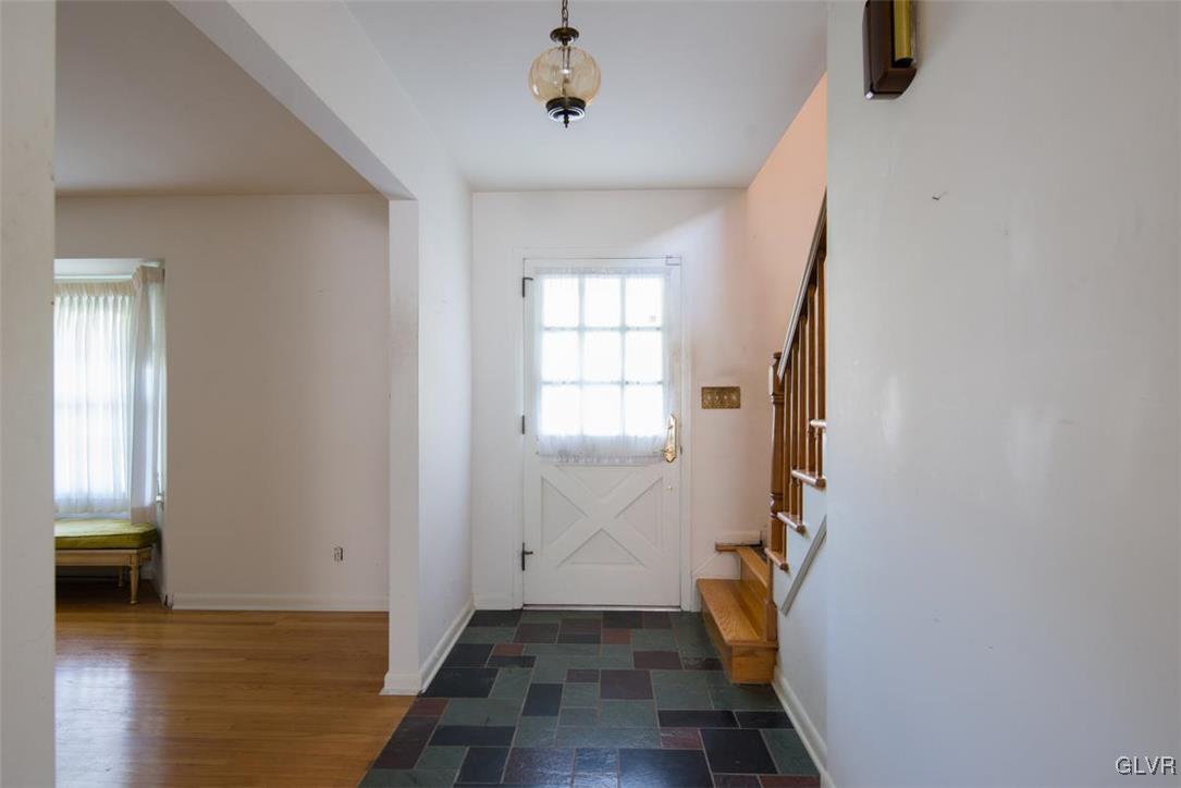 1420 Springhouse Road Allentown, PA 18104 - Photo 9 of 16 Gallery Image 9