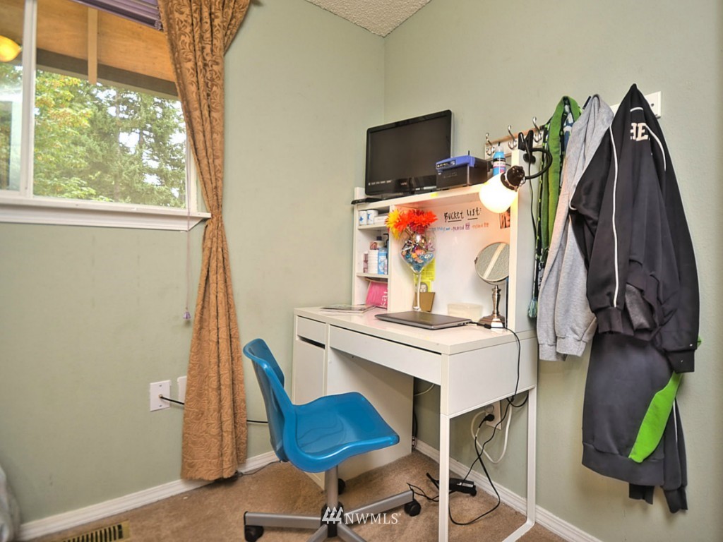 21404 6th Avenue West Bothell, WA 98021 - Photo 13 of 23