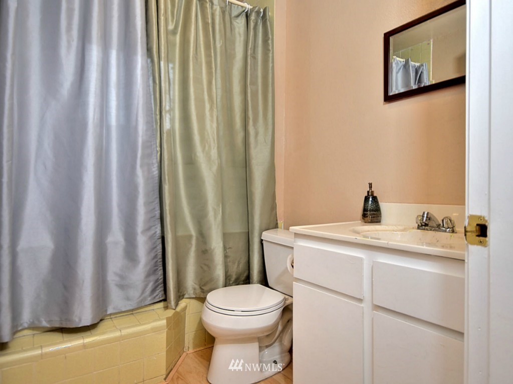 21404 6th Avenue West Bothell, WA 98021 - Photo 20 of 23
