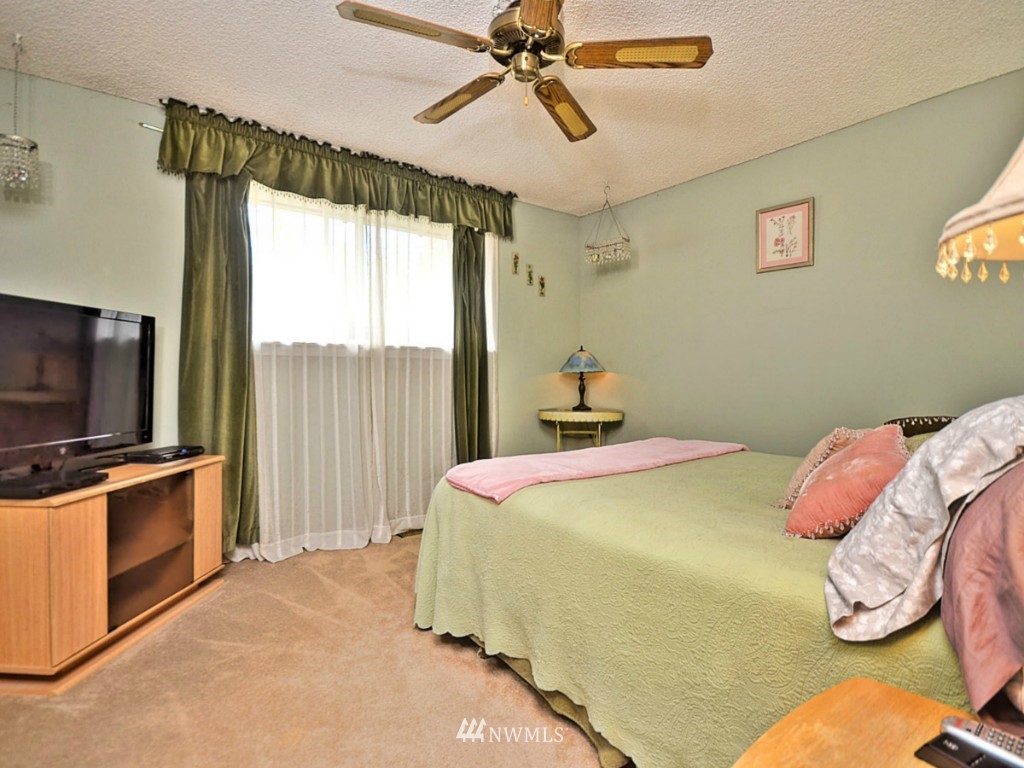 21404 6th Avenue West Bothell, WA 98021 - Photo 10 of 23