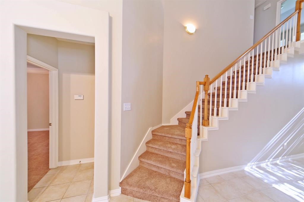 407 Groveton Ridge Lane Houston, TX 77094 - Photo 5 of 26 Gallery Image 5