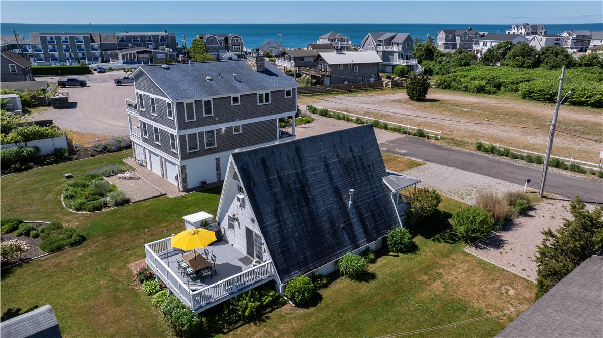 11 Collins Avenue Westerly, RI 02891 - Photo 5 of 43