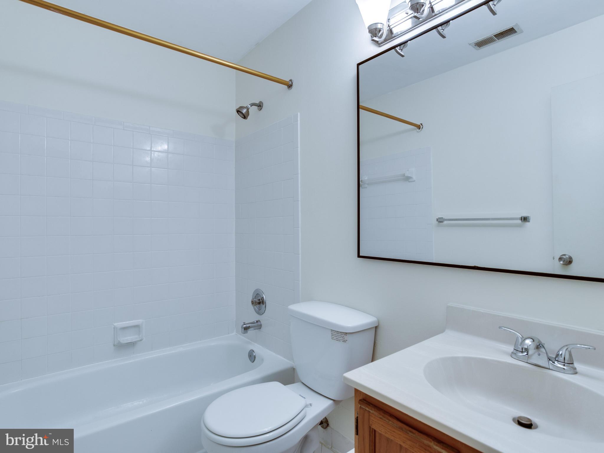 13113 Conductor Way, Unit 239 Silver Spring, MD 20904 - Photo 27 of 30 Bath