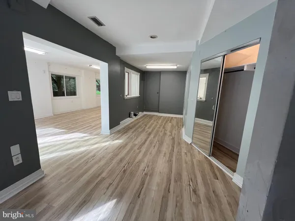 $2,000 | 14915 River Road, Potomac, MD 20854