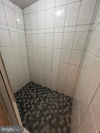 $2,000 | 14915 River Road, Potomac, MD 20854