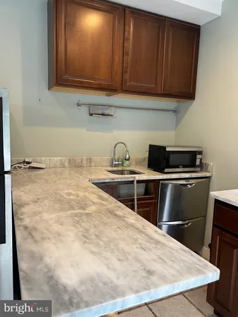 $2,000 | 14915 River Road, Potomac, MD 20854