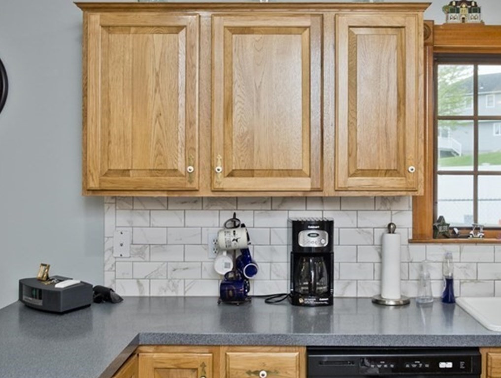 21 Hummingbird Lane West Springfield, MA 01089 - Photo 16 of 42 Gallery Image 16