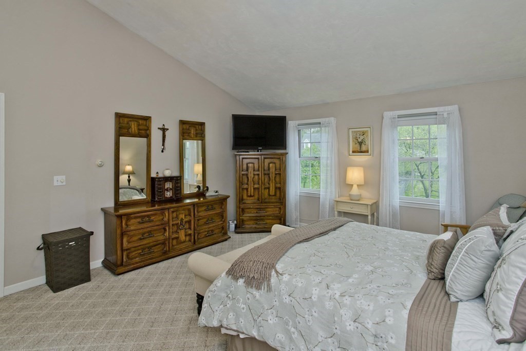 21 Hummingbird Lane West Springfield, MA 01089 - Photo 26 of 42 Gallery Image 26