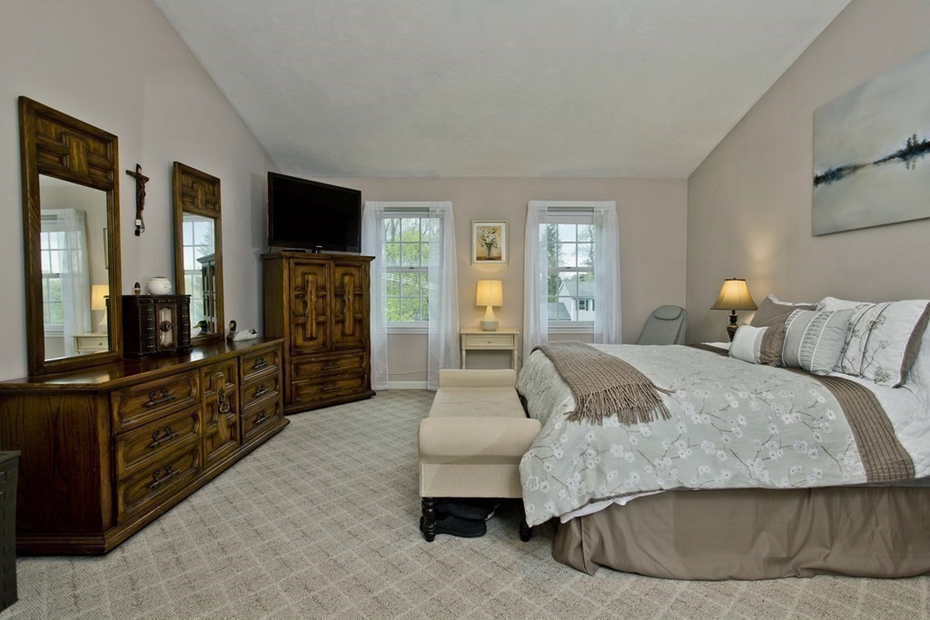 21 Hummingbird Lane West Springfield, MA 01089 - Photo 27 of 42 Gallery Image 27