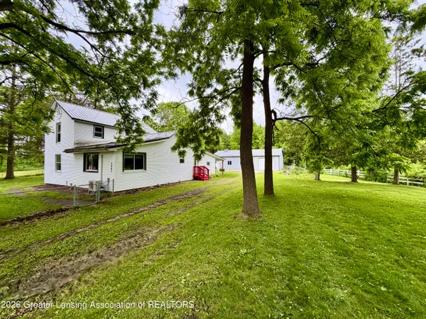 $299,900 | 5447 Woods Road, Bellevue, MI 49021