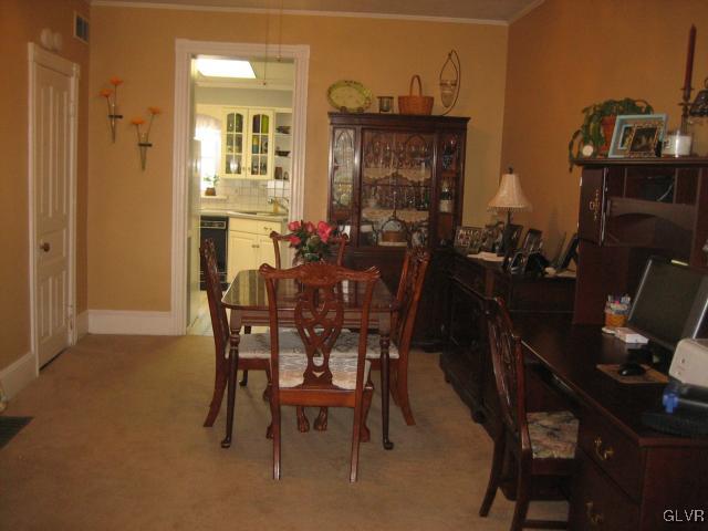 318 Spring Street Bethlehem, PA 18018 - Photo 4 of 10 Gallery Image 4