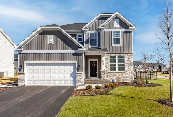 $700,000 | 12751 South Grace Lane, Plainfield, IL 60585