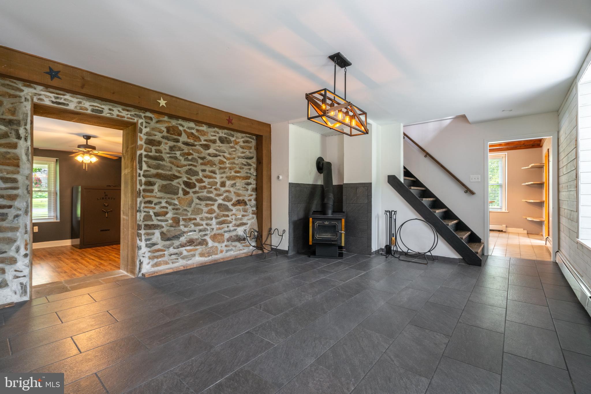 2050 Upper Ridge Road Green Lane, PA 18054 - Photo 8 of 56