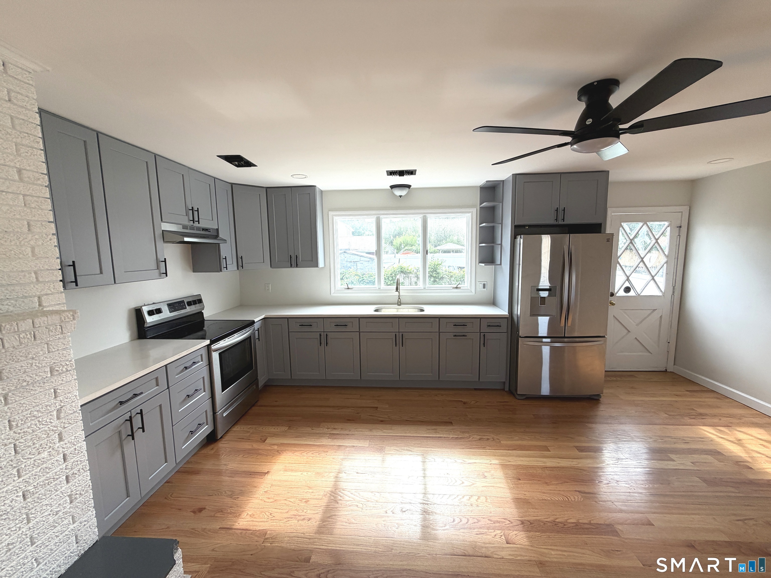 167 George Street Hartford, CT 06114 - Photo 18 of 33