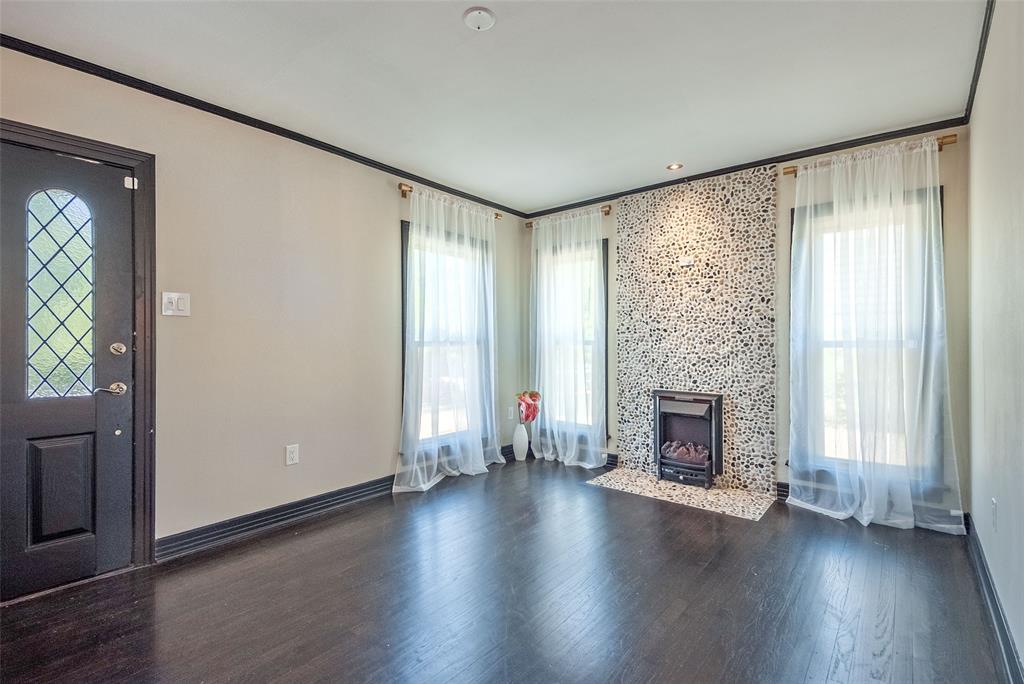 2014 Rugged Drive Dallas, TX 75224 - Photo 5 of 17 Gallery Image 5