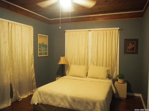 $1,600 | 1331 West Wildwood Drive, San Antonio, TX 78201