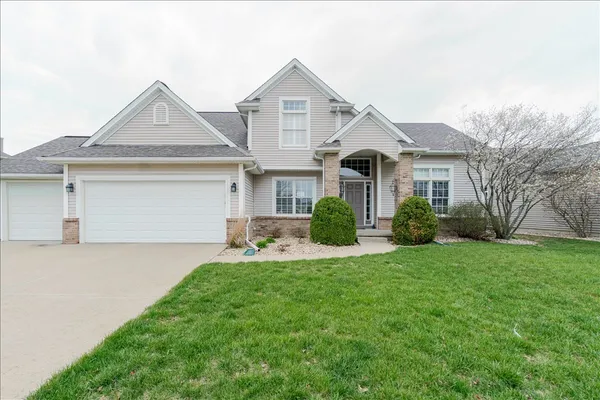 $415,000 | 3138 Butterfly Drive, Normal, IL 61761