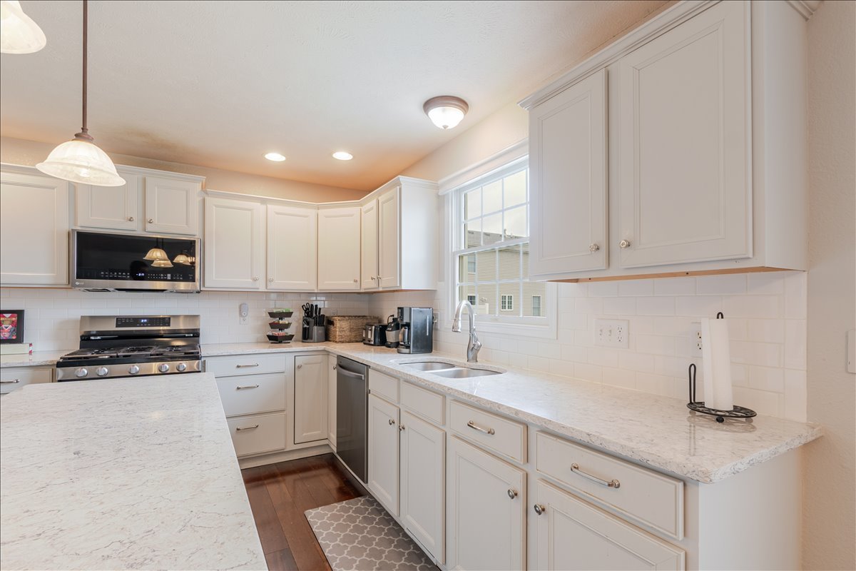 3138 Butterfly Drive Normal, IL 61761 - Photo 5 of 46