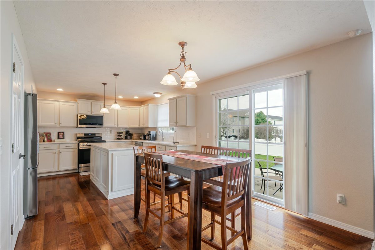 3138 Butterfly Drive Normal, IL 61761 - Photo 8 of 46