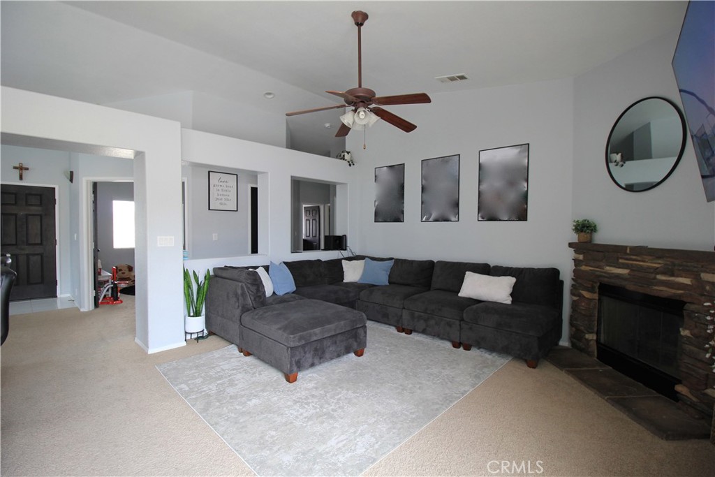 21243 Nisqually Road Apple Valley, CA 92308 - Photo 11 of 31