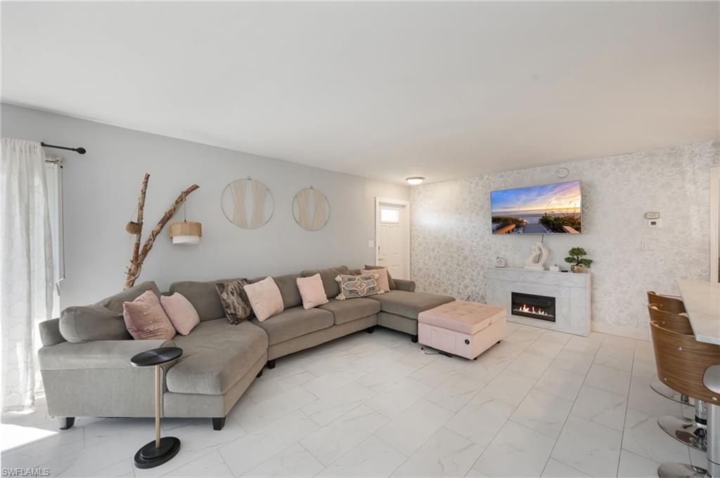 232 Palm Drive, Unit 1 Naples, FL 34112 - Photo 4 of 36