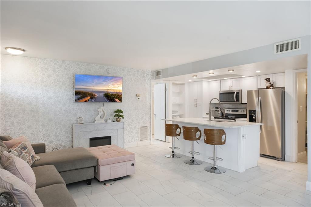 232 Palm Drive, Unit 1 Naples, FL 34112 - Photo 7 of 36