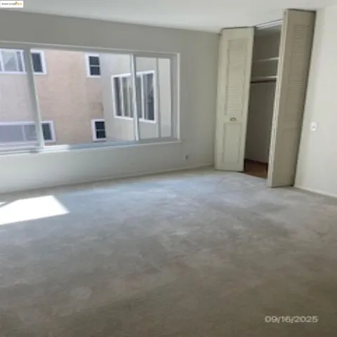 $349,900 | 398 Adams Street, Unit 204, Oakland, CA 94610