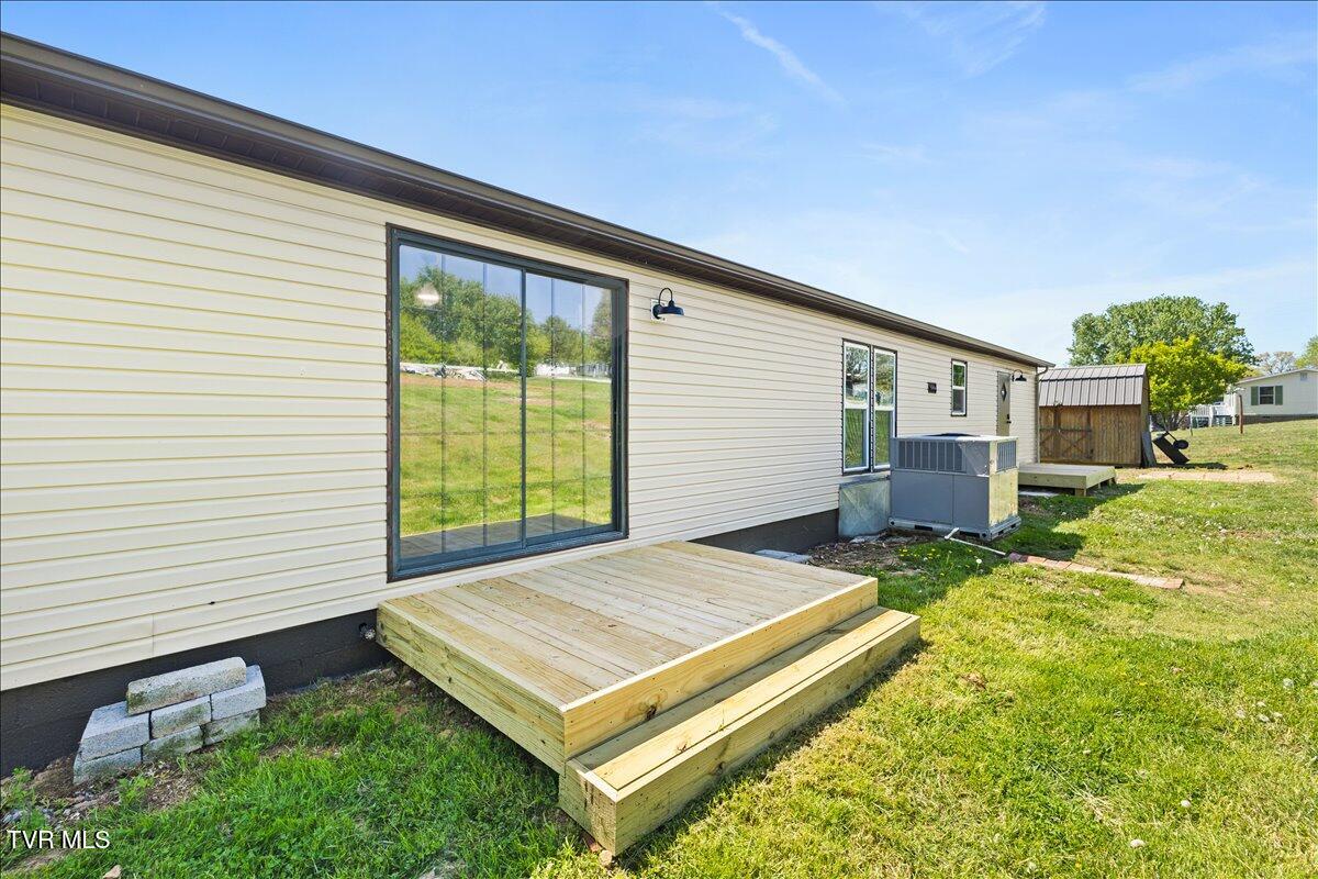 151 Chalk Level Road Telford, TN 37690 - Photo 8 of 51 12-128A2514