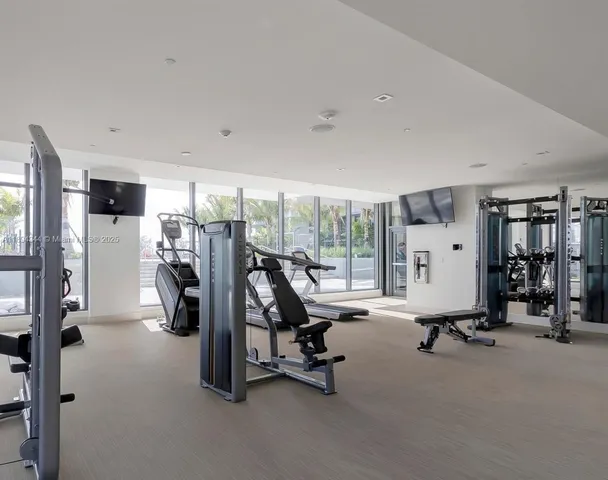 $3,600 | 2960 Northeast 207th Street, Unit 502, Aventura, FL 33180