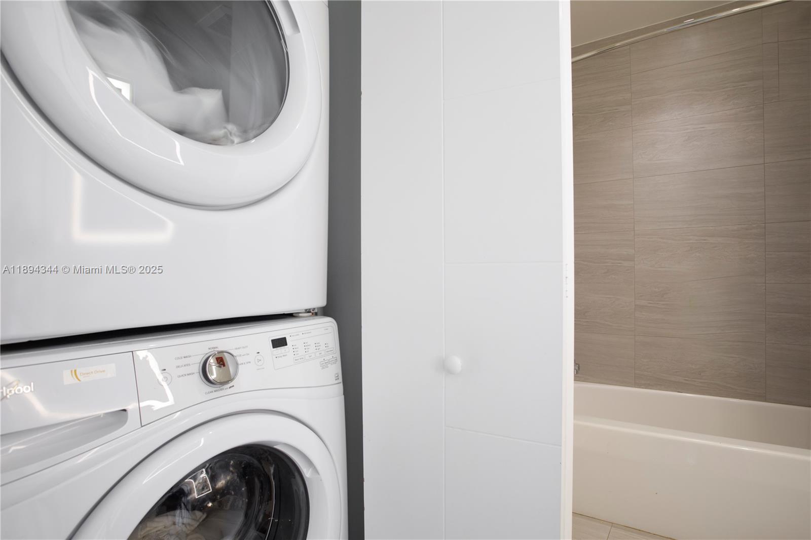 2960 Northeast 207th Street, Unit 502 Aventura, FL 33180 - Photo 8 of 25