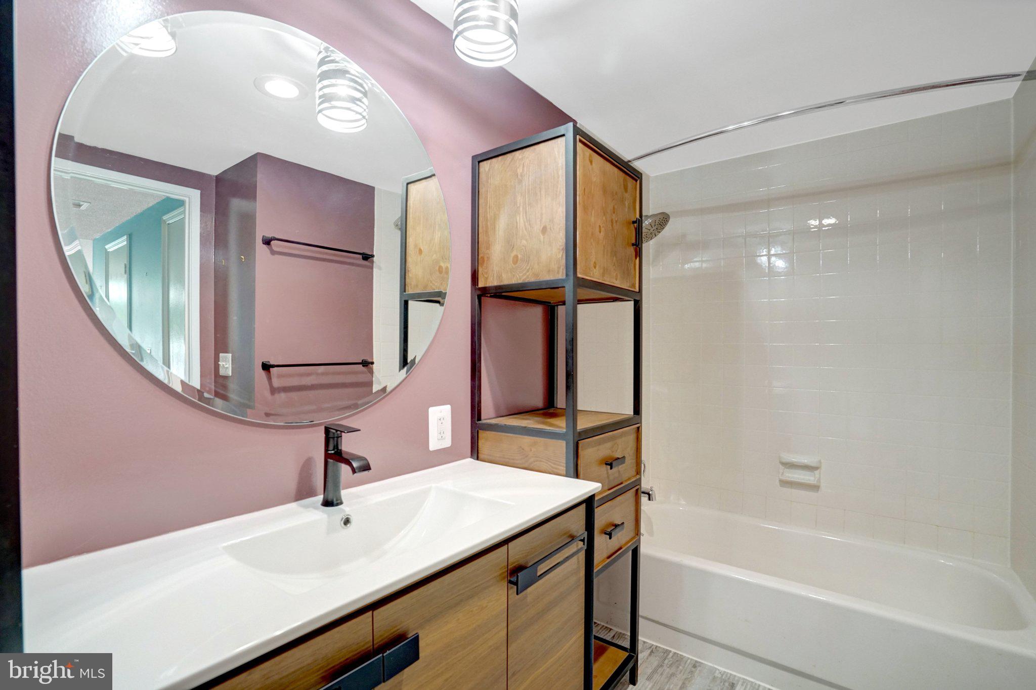 6101 Edsall Road, Unit 302 Alexandria, VA 22304 - Photo 23 of 54