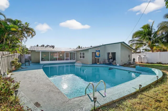 $499,999 | 1773 Northeast 24th Street, Jensen Beach, FL 34957