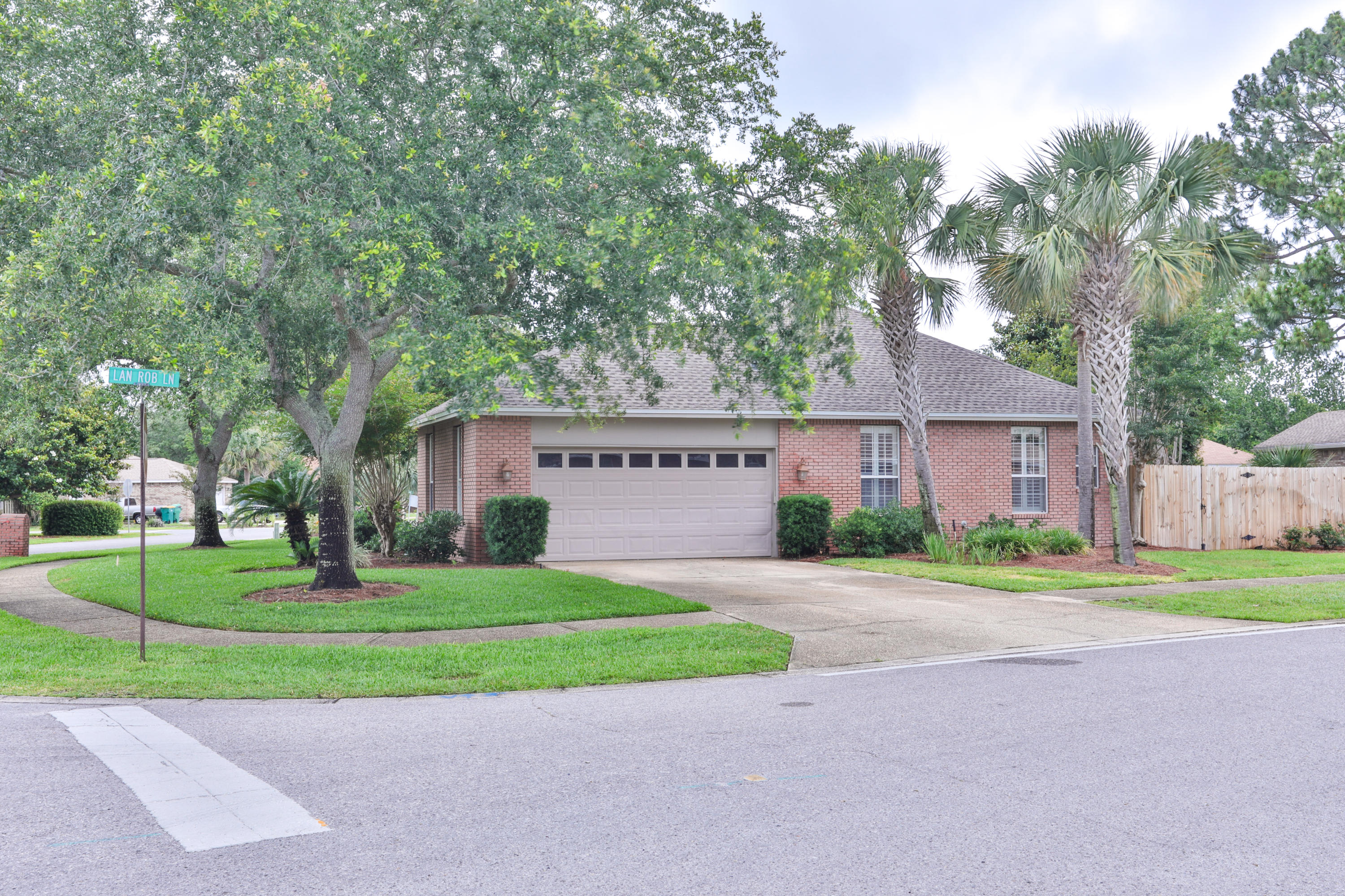 403 Ridge Wood Circle Destin, FL 32541 - Photo 5 of 36 403 Ridgewood (21 of 31)