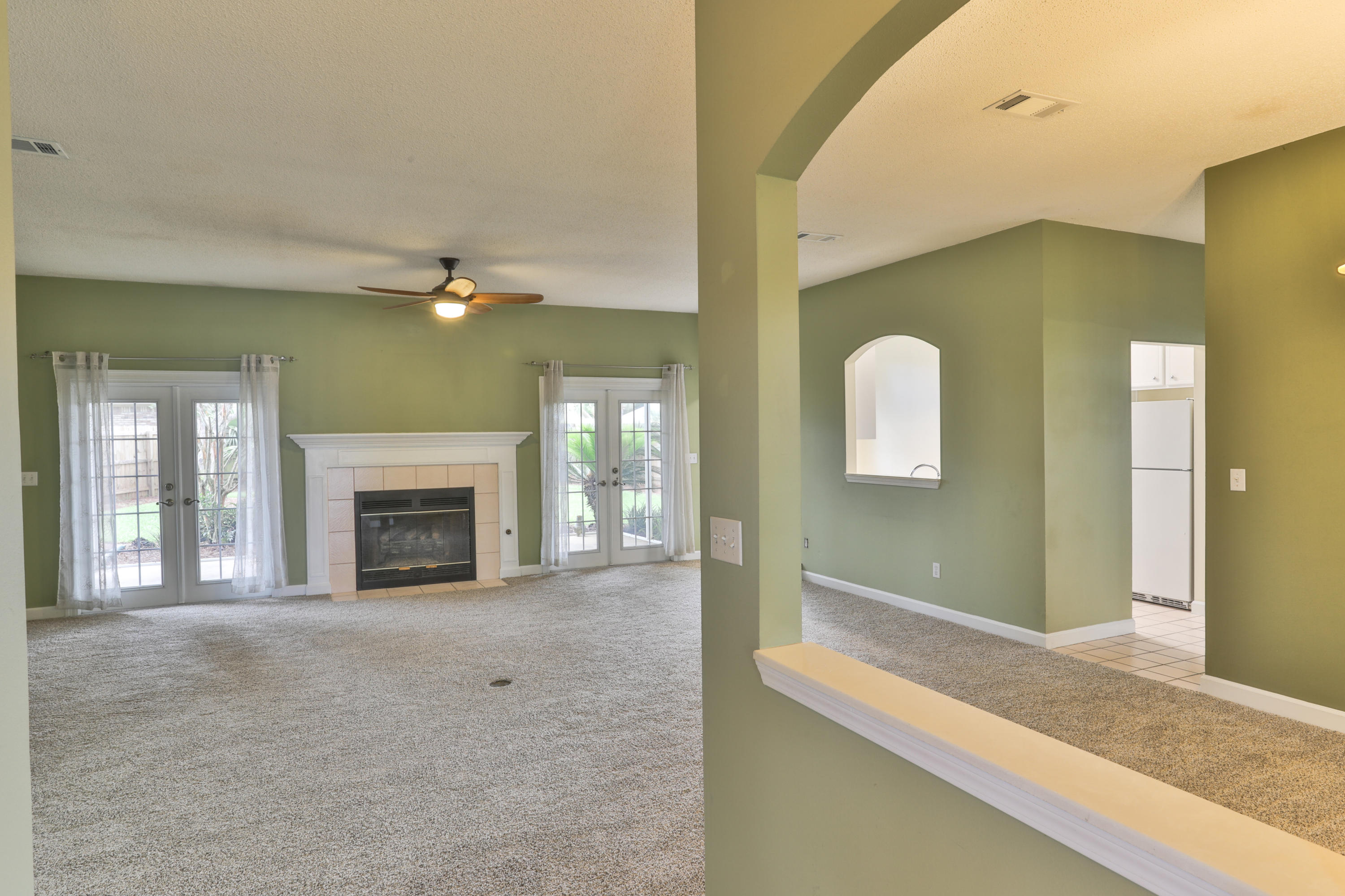 403 Ridge Wood Circle Destin, FL 32541 - Photo 6 of 36 Family room from front door