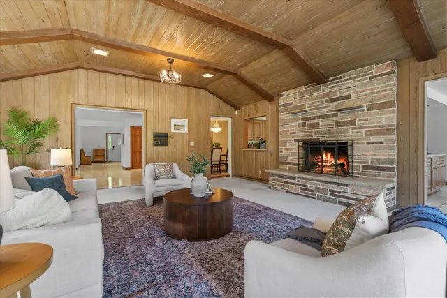 $849,900 | 2416 West Dean Court, River Hills, WI 53217