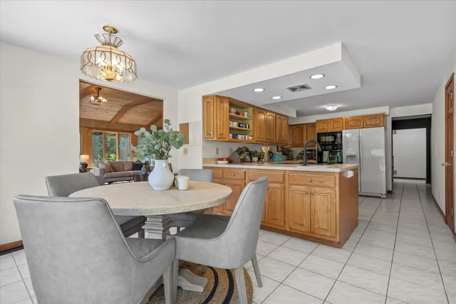 $849,900 | 2416 West Dean Court, River Hills, WI 53217