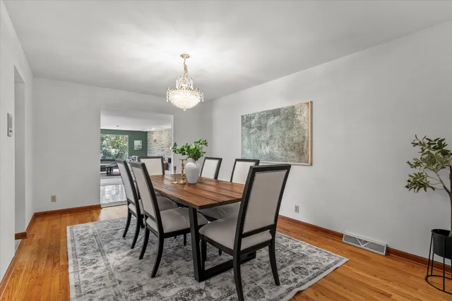 $849,900 | 2416 West Dean Court, River Hills, WI 53217