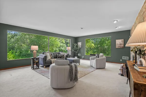 $849,900 | 2416 West Dean Court, River Hills, WI 53217