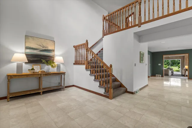 $849,900 | 2416 West Dean Court, River Hills, WI 53217