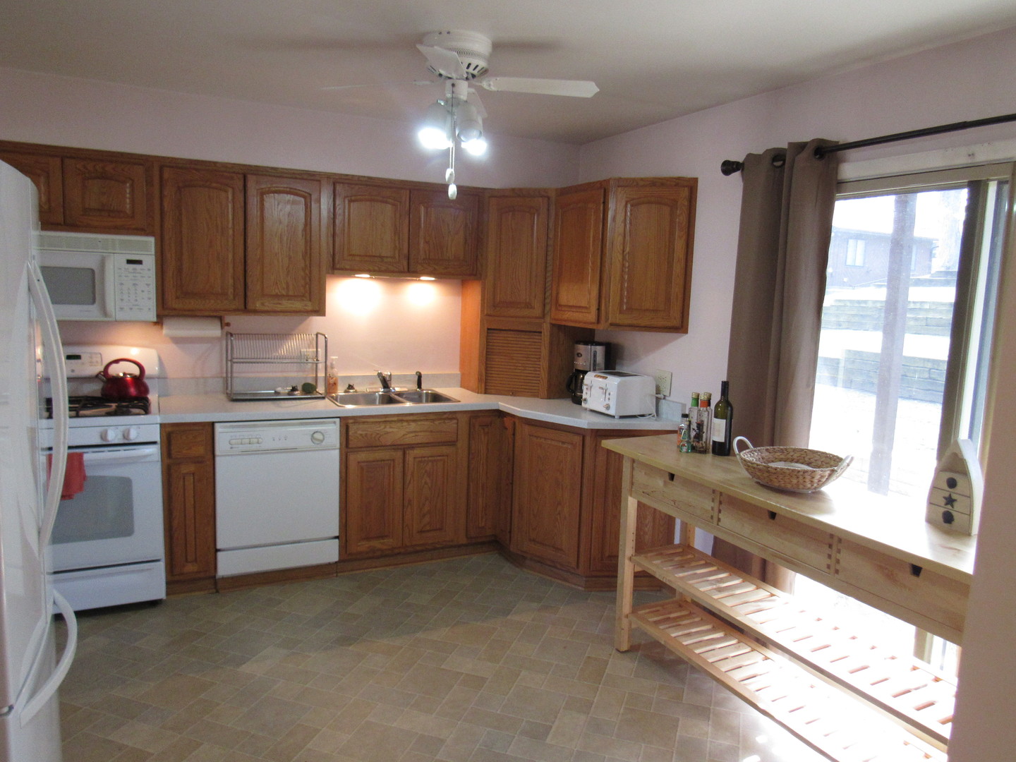 60 Woodhills Bay Road Fox Lake, IL 60020 - Photo 10 of 28