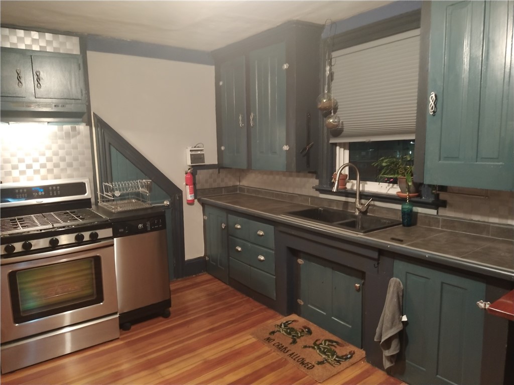 9 Beech Street Pawtucket, RI 02860 - Photo 12 of 28