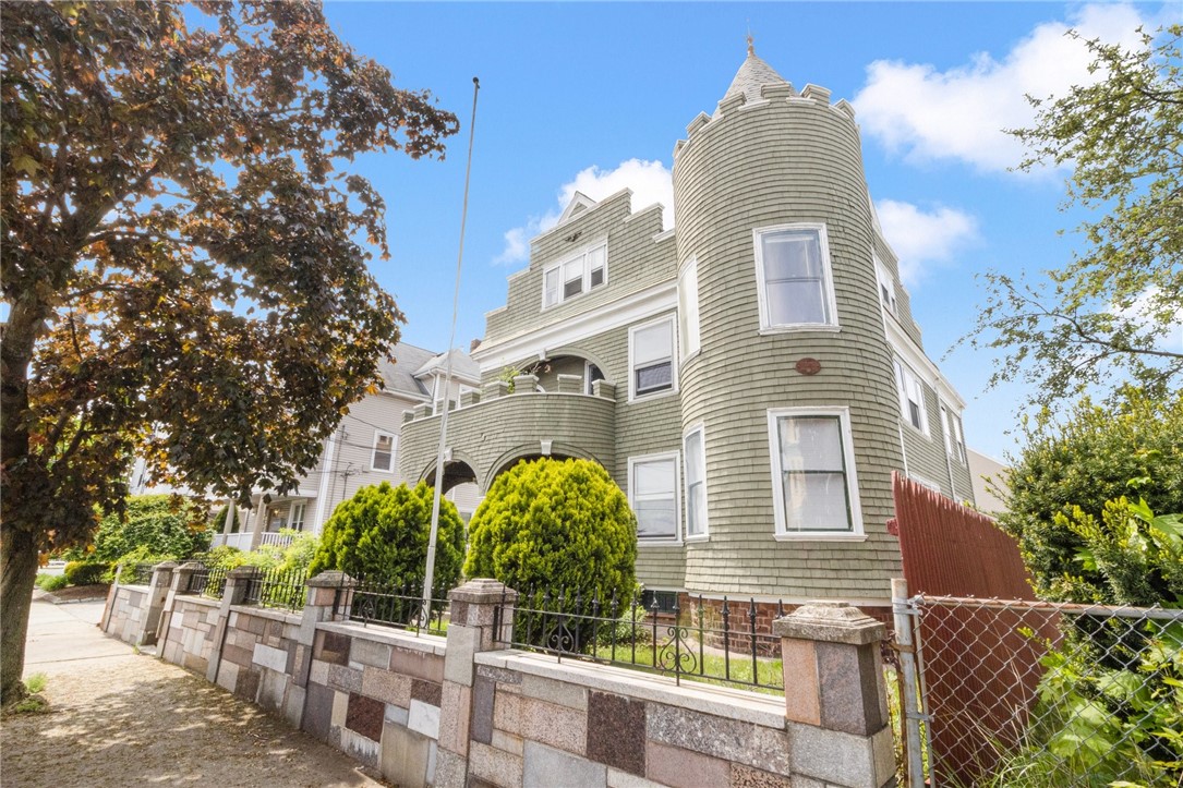 9 Beech Street Pawtucket, RI 02860 - Photo 20 of 28