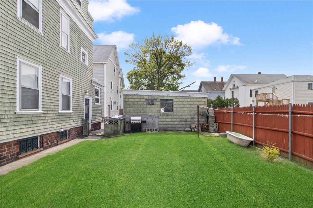 9 Beech Street Pawtucket, RI 02860 - Photo 26 of 28