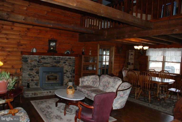 17770 Hardy Road Mount Airy, MD 21771 - Photo 13 of 21 Living Room